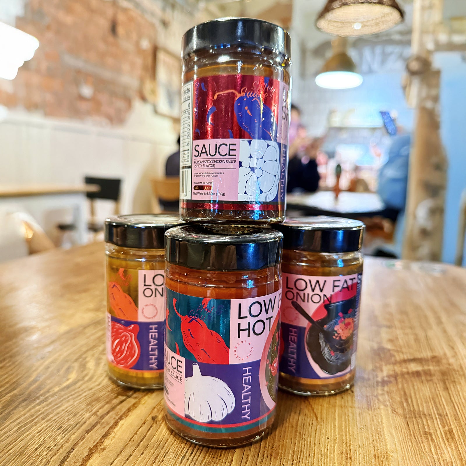 Dujosoo Flavor Variety Sauce Pack: Korean Spicy Chicken, Garlic Onion, Yellow Chili & Sriracha – 20 Bottles/Box (10070555656513) (10101353939265)